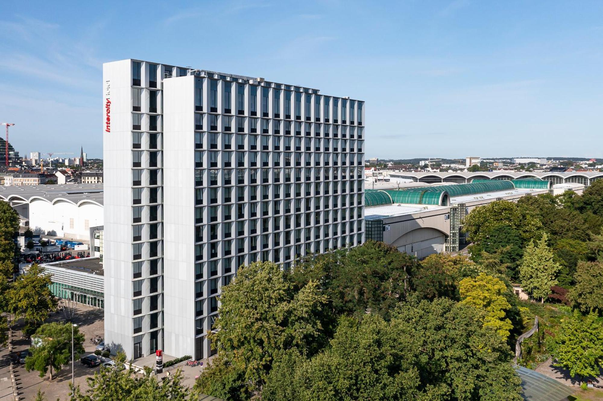 Intercityhotel Hamburg Dammtor-Messe Exterior foto